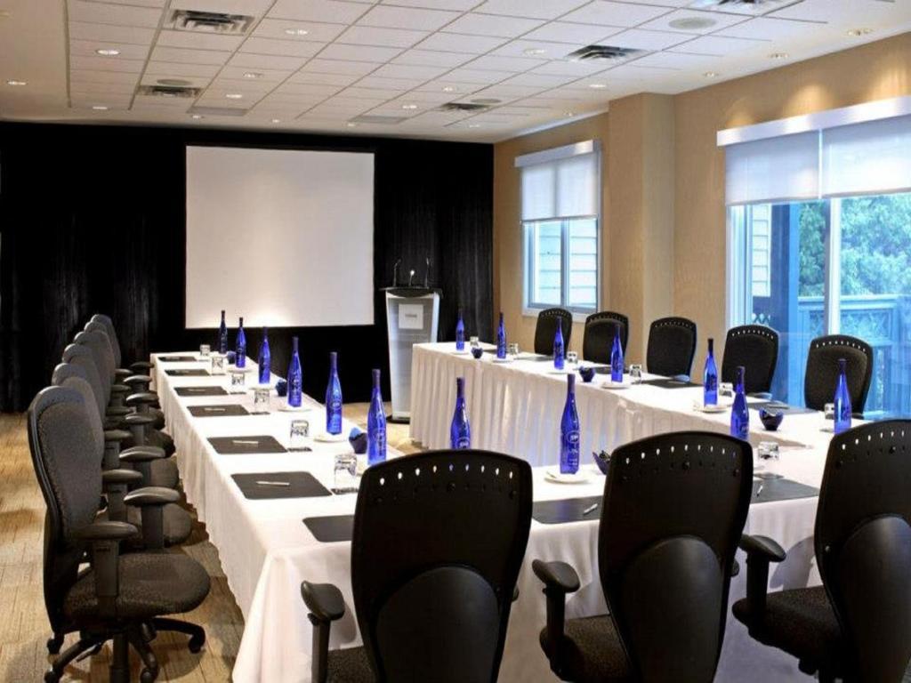 Taboo Muskoka Hotel Gravenhurst Ngoại thất bức ảnh