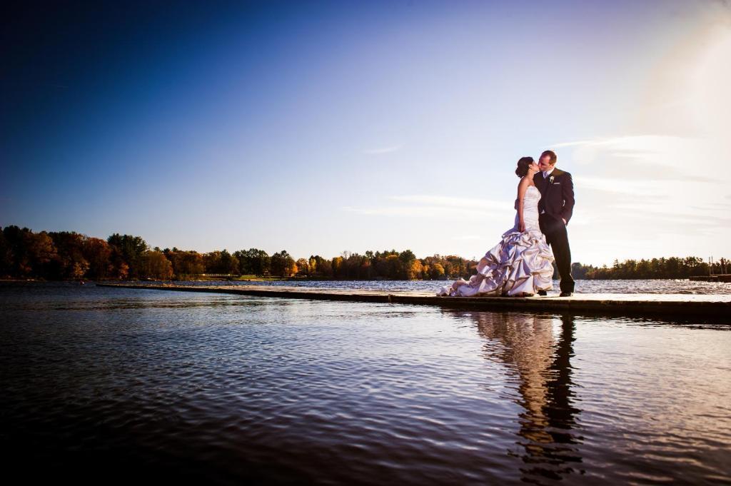Taboo Muskoka Hotel Gravenhurst Ngoại thất bức ảnh