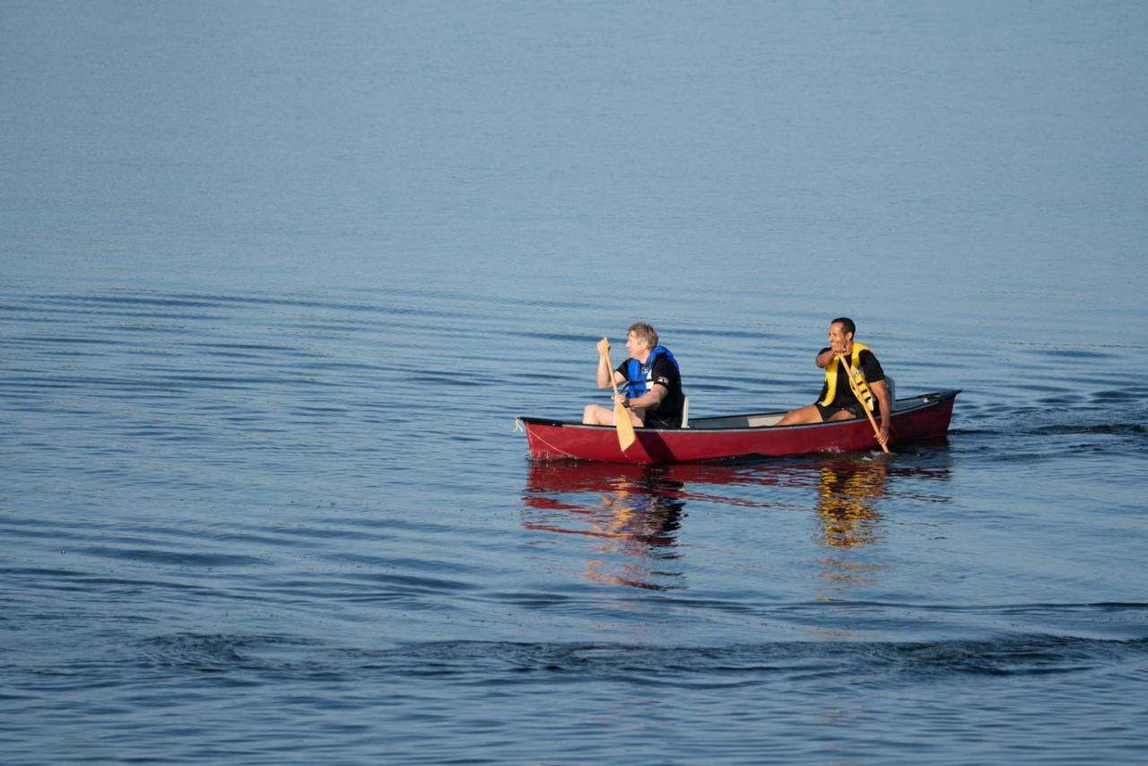Taboo Muskoka Hotel Gravenhurst Ngoại thất bức ảnh